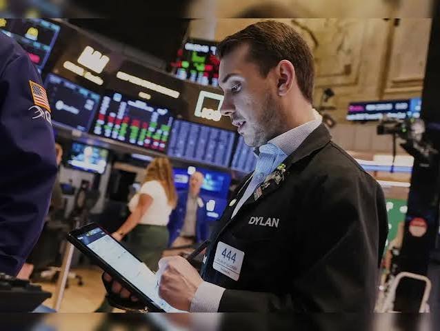 US Stock Market: Private credit lending slumps in Q2 despite rebound in fundraising